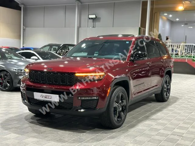 Jeep  Grand Cherokee  2022  SUV  Automatic  6  21,000  4WD  Maroon  Gasoline