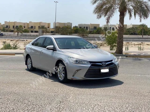 تويوتا  كامري  جي ال  2017  سيدان  اتوماتك  4  129,750  دفع أمامي  فضي  بنزين