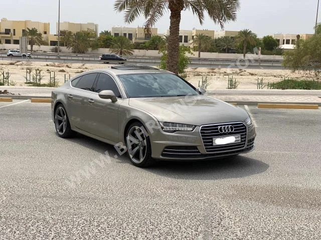 اودي  أي 7  2015  سيدان  اتوماتك  6  99,100  دفع خلفي  بيج  بنزين