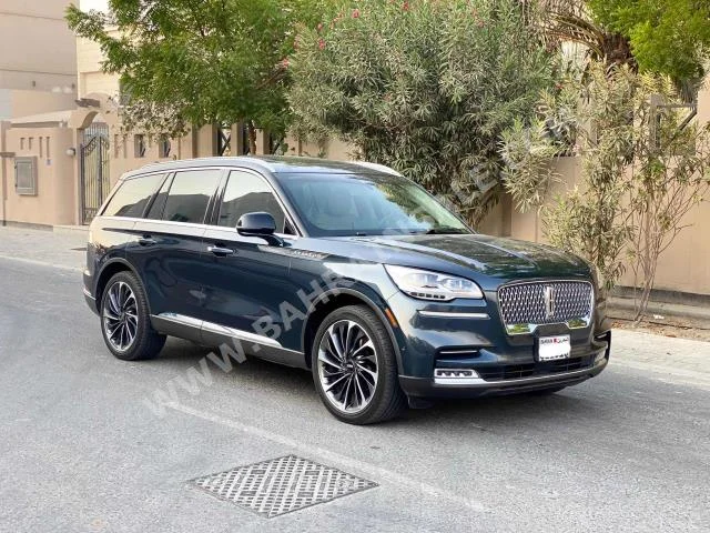 Lincoln  MKC  2021  SUV  Automatic  6  40,500  AWD  Blue  Gasoline