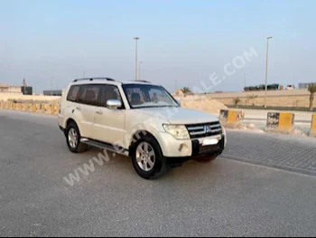 متسوبيشي  باجيرو  3.8  2008  اس يو في  اتوماتك  6  247,500  دفع خلفي  أبيض  بنزين