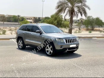 جييب  جراند شيروكي  اوفرلاند  2011  اس يو في  اتوماتك  8  194,150  دفع رباعي  رمادي  بنزين