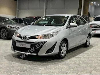 Toyota  Yaris  2020  Sedan  Automatic  4  74,000  FWD  Silver  Gasoline