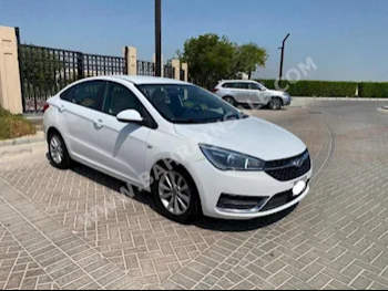 شيري  أريزو 5  2019  سيدان  اتوماتك  4  57,800  دفع أمامي  أبيض  بنزين