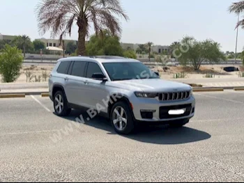 جييب  جراند شيروكي  ليميتد  2021  اس يو في  اتوماتك  6  49,400  دفع رباعي  فضي  بنزين