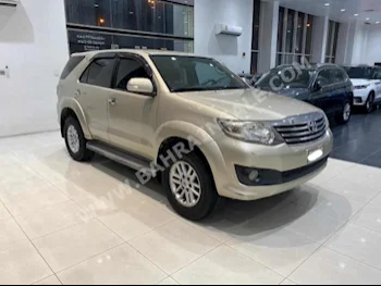 Toyota  Fortuner  2015  SUV  Automatic  4  118,950  RWD  Gold  Gasoline
