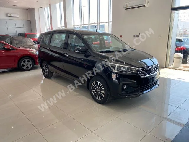 سوزوكي  ارتيغا  2024  اس يو في  اتوماتك  4  25  دفع أمامي  أسود  بنزين