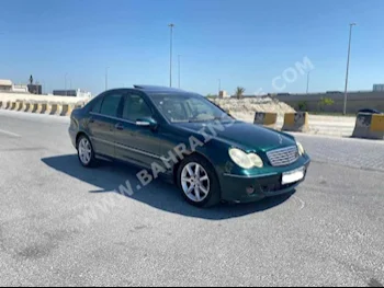 مرسيدس - بنز  سي - كلاس  230  2005  سيدان  اتوماتك  4  199,400  دفع خلفي  أخضر  بنزين