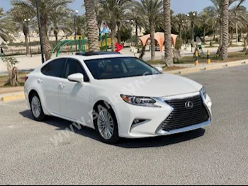 لكزس  اي اس  350  2017  سيدان  اتوماتك  6  129,800  دفع خلفي  أبيض  بنزين