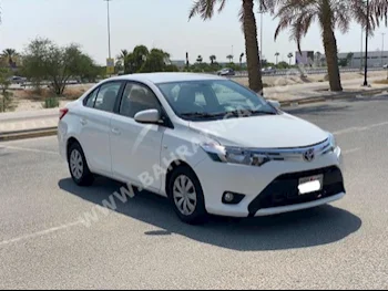 تويوتا ياريس 2015 سيدان اتوماتك 4 132,150 دفع أمامي أبيض بنزين