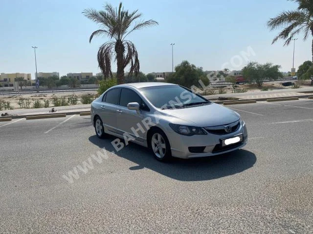 هوندا  سيفيك  2010  سيدان  اتوماتك  4  169,650  دفع أمامي  فضي  بنزين