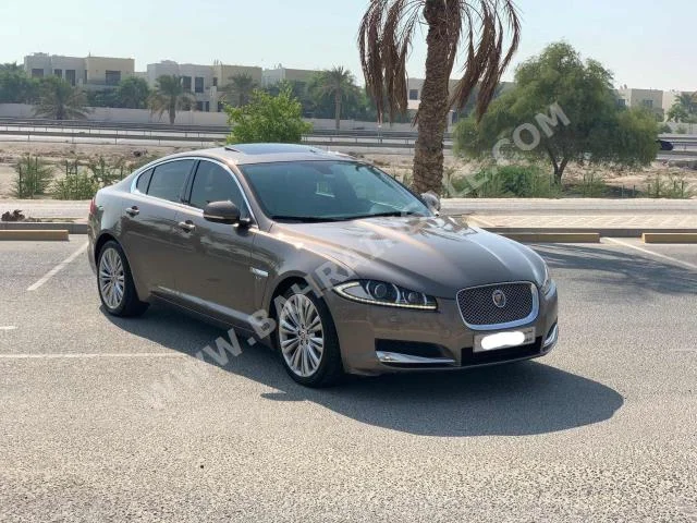 Jaguar  XF  2015  Sedan  Automatic  6  100,650  AWD  Brown  Gasoline