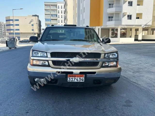 Chevrolet  Silverado  Z71  2004  Pick Up  Automatic  8  290,000  RWD  Gold  Gasoline