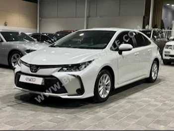 Toyota  Corolla  XLI  2022  Sedan  Automatic  4  4,000  FWD  White  Gasoline