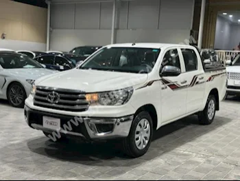 Toyota  Hilux  2019  Sedan  Automatic  4  85,000  RWD  White  Gasoline