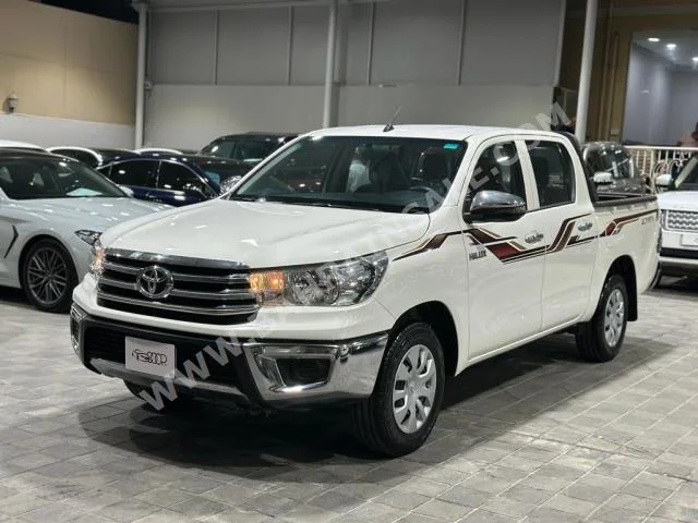 Toyota  Hilux  2019  Sedan  Automatic  4  85,000  RWD  White  Gasoline