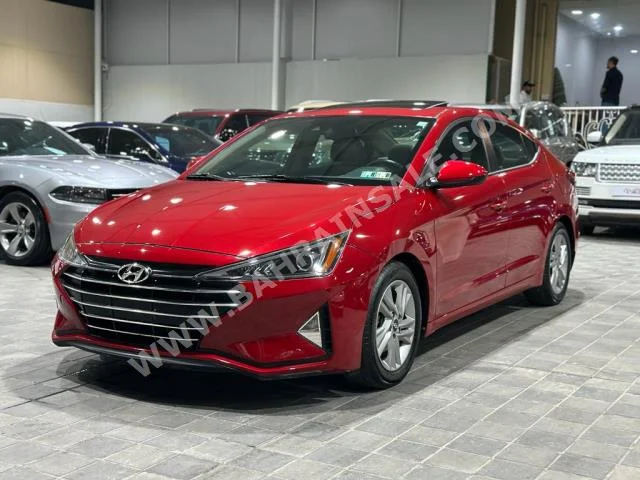 Hyundai  Elantra  2020  Sedan  Automatic  4  17,000  FWD  Red  Gasoline