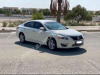 Nissan  Altima  2016  Sedan  Automatic  4  284,250  FWD  White  Gasoline