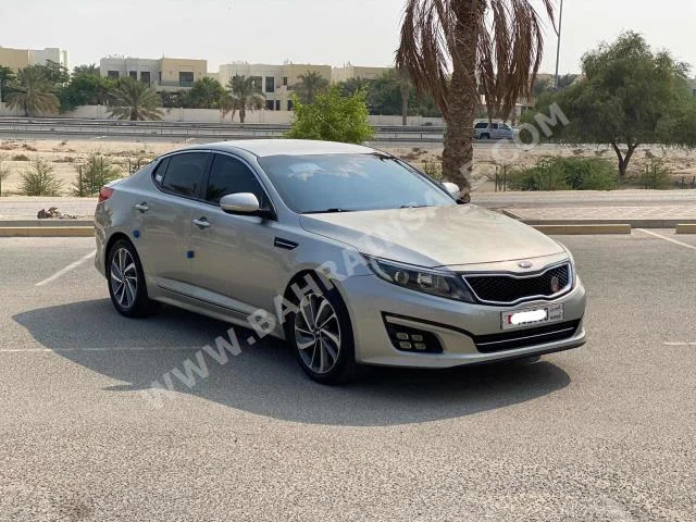 كيا  اوبتما  2.4  2015  سيدان  اتوماتك  4  104,650  دفع خلفي  رمادي  بنزين