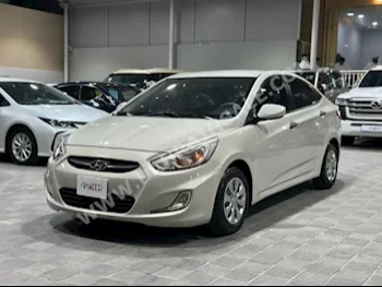 Hyundai  Accent  1.6  2016  Sedan  Automatic  4  195,000  FWD  Beige  Gasoline