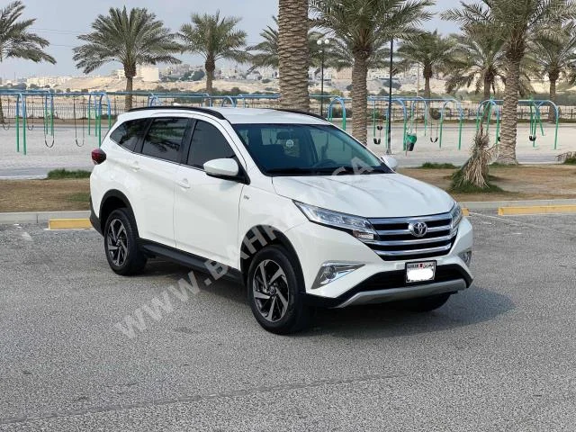 Toyota  Rush  G  2022  SUV  Automatic  4  70,750  FWD  White  Gasoline