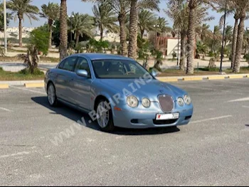 Jaguar  S-Type  2008  Sedan  Automatic  6  81,800  RWD  Blue  Gasoline