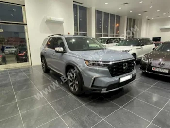 Honda  Pilot  2023  SUV  Automatic  6  2,400  4WD  Gray  Gasoline