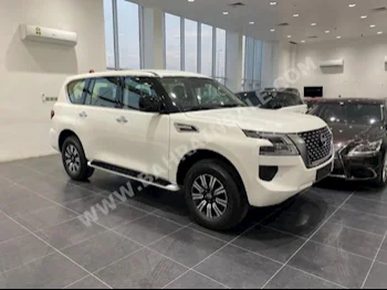 Nissan  Patrol  XE  2023  SUV  Automatic  6  50  4WD  White  Gasoline