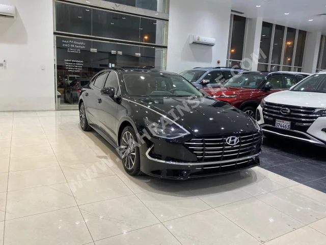 Hyundai  Sonata  2023  Sedan  Automatic  4  3,450  FWD  Black  Gasoline
