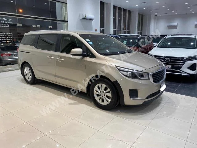 Kia  Carnival  2016  SUV  Automatic  6  102,400  FWD  Gold  Gasoline