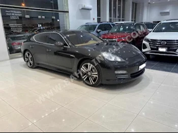 Porsche  Panamera  4S  2010  Sedan  Automatic  8  173,800  RWD  Gray  Gasoline