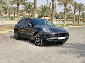 Porsche  Macan  2018  SUV  Automatic  4  65,900  AWD  Gray  Gasoline
