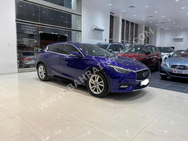 Infiniti  Q  40  2017  Hatchback  Automatic  4  115,650  RWD  Blue  Gasoline