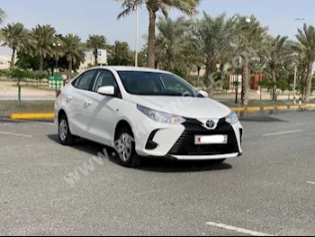 Toyota  Yaris  2022  Sedan  Automatic  4  16,000  FWD  White  Gasoline