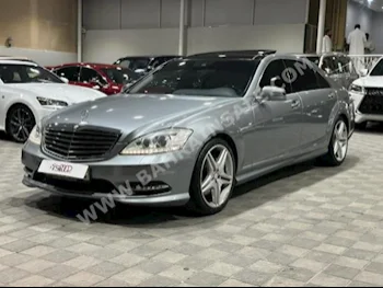 Mercedes-Benz  S-Class  350  2013  Sedan  Automatic  6  115,000  RWD  Sky Blue  Gasoline