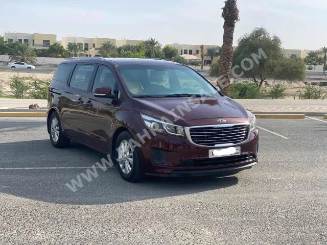 Kia  Carnival  2016  SUV  Automatic  6  243,650  RWD  Maroon  Gasoline