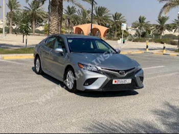 تويوتا  كامري  اس اي  2019  سيدان  اتوماتك  4  83,600  دفع أمامي  رمادي  بنزين