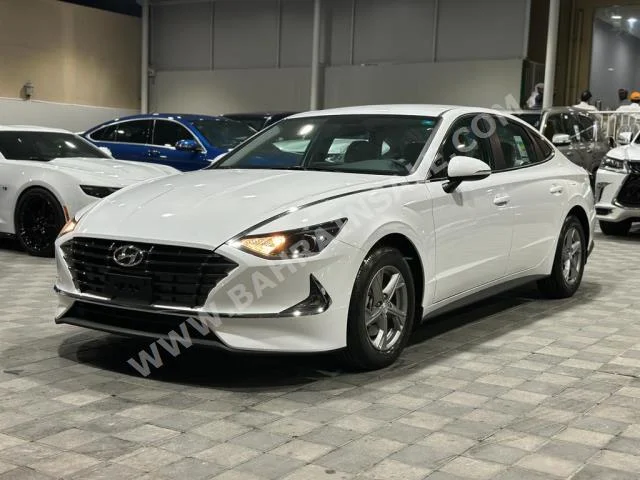 Hyundai  Sonata  2023  Sedan  Automatic  4  0  FWD  White  Gasoline