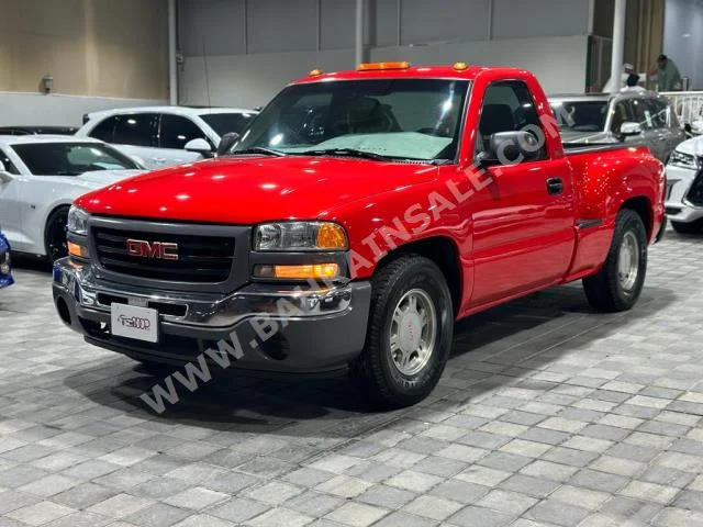 GMC  Sierra  2001  Pick Up  Manual  8  350,000  4WD  Red  Gasoline