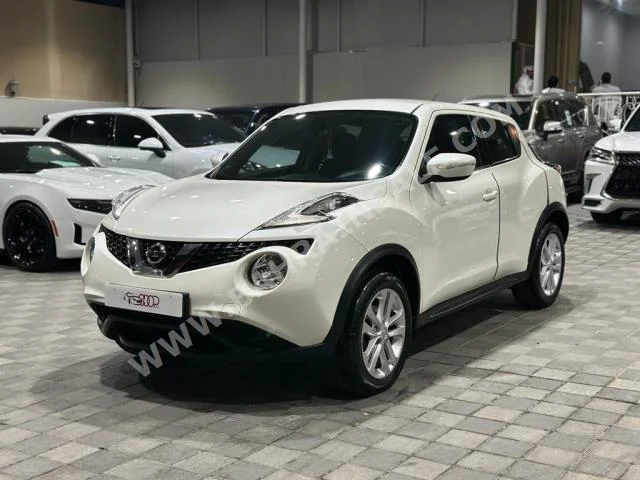 Nissan  Juke  2016  SUV  Automatic  4  72,000  RWD  White  Gasoline