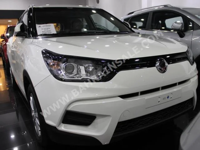 SSangyong  Tivoli  2016  SUV  Automatic  4  0  4WD  White  Gasoline