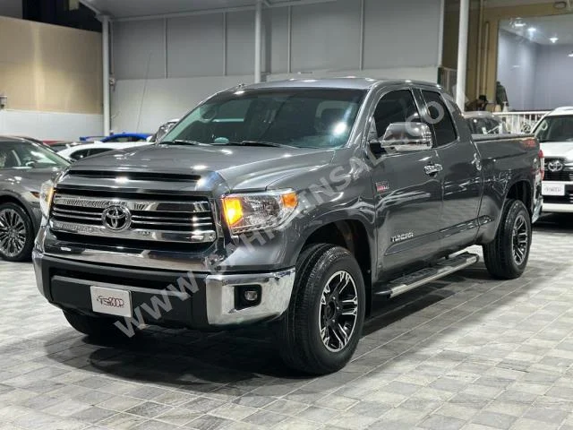 Toyota  Tundra  2016  Pick Up  Automatic  8  79,000  4WD  Gray  Gasoline