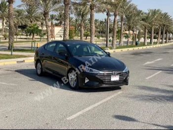 هيونداي  النترا  2019  سيدان  اتوماتك  4  68,100  دفع أمامي  أسود  بنزين