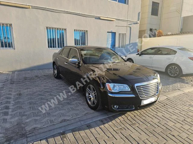 كرايسلر  300C  2012  سيدان  اتوماتك  8  244,250  دفع خلفي  أسود  بنزين