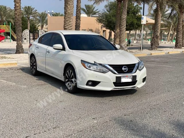 Nissan  Altima  2018  Sedan  Automatic  4  295,450  FWD  White  Gasoline