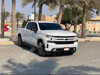 شفروليه  سلفرادو  2019  بيكب  اتوماتك  8  105,000  دفع رباعي  أبيض  بنزين