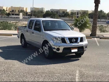 نيسان  نافارو  2016  بيكب  عادي  4  167,350  دفع خلفي  فضي  بنزين