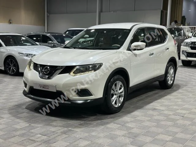 Nissan  X-Trail  2016  SUV  Automatic  4  200,000  RWD  White  Gasoline
