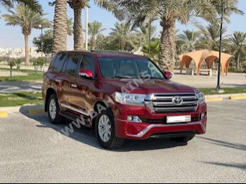 تويوتا  لاند كروزر  جي اكس ار  2016  اس يو في  اتوماتك  6  156,000  دفع كلي مستمر  أحمر  بنزين