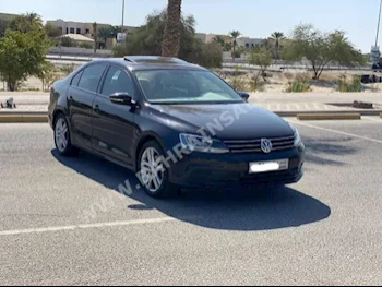 فوكس واغن  جيتا  2016  سيدان  اتوماتك  5  129,600  دفع خلفي  أسود  بنزين
